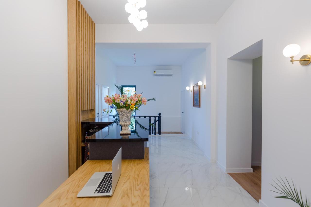 Hotel Lifetime Batumi Luaran gambar