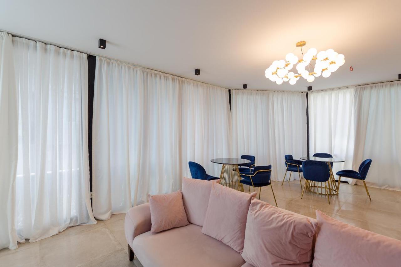 Hotel Lifetime Batumi Luaran gambar